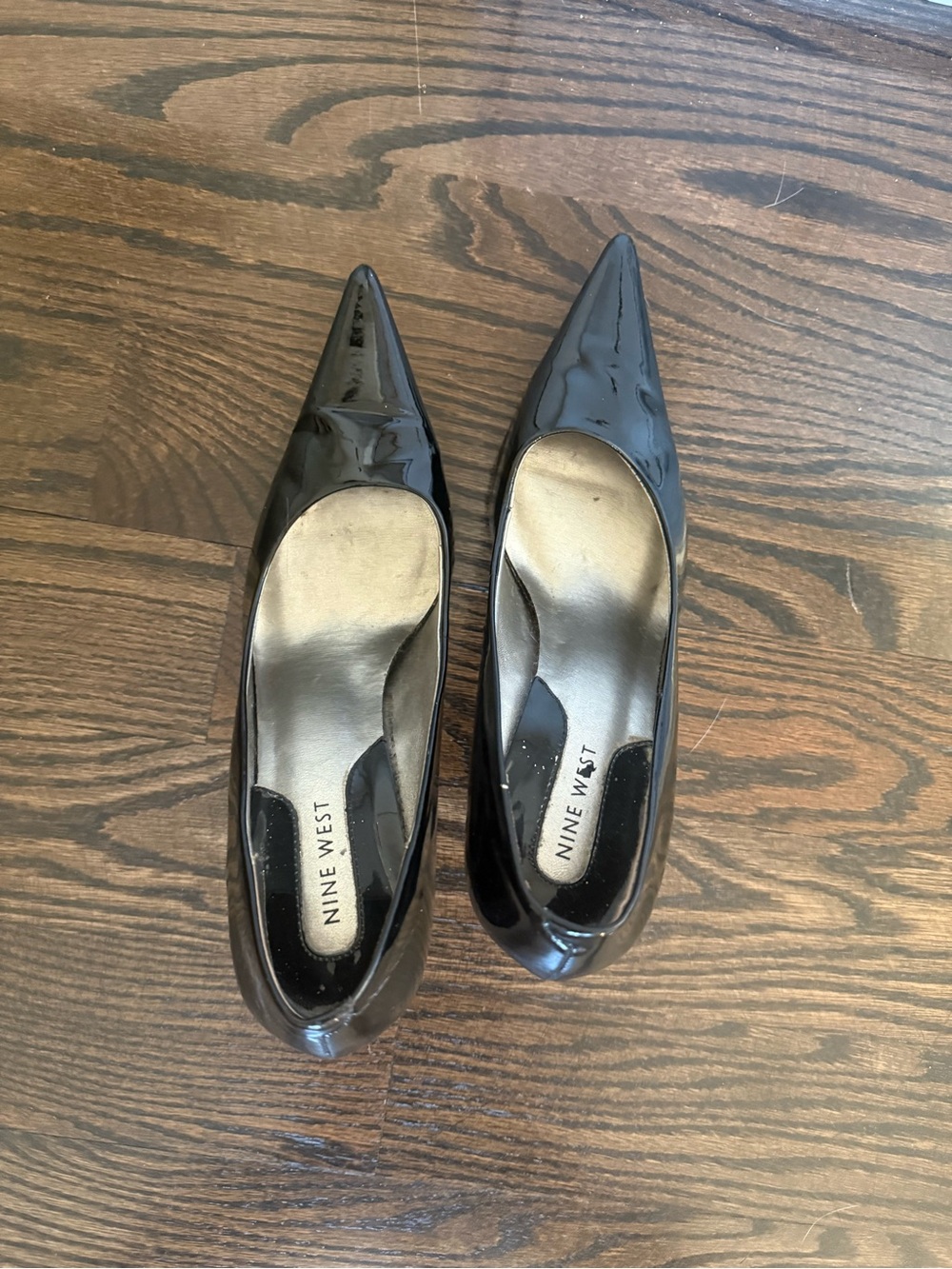 Nine West Black Patent Pointed-Toe Pumps with Low Heel